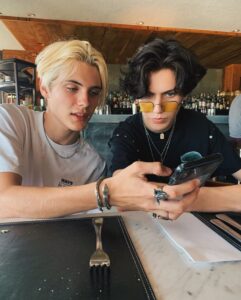 curtain bangs boy haircut