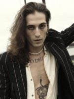 long-hairstyles-for-men-rocker-mane-2