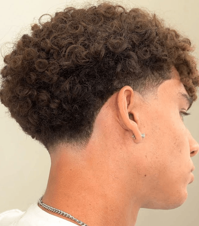 curly blowout and low taper