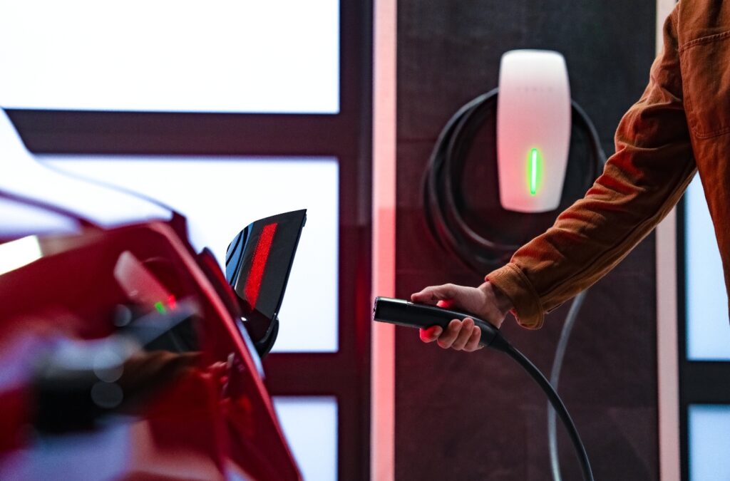 How Long Do Electric Car Batteries Last?